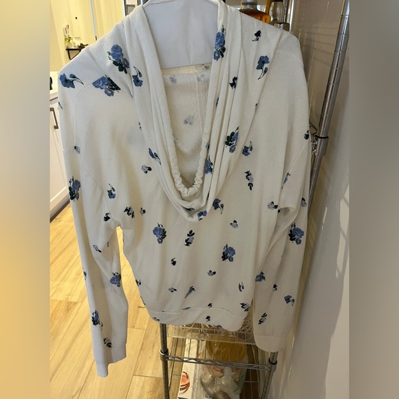 Ivory Floral Hoodie - Picture 2 of 2